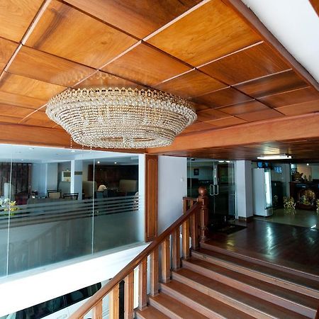 Circuit Hotel & Cafe - Nana Hotel Phnom Penh Eksteriør bilde