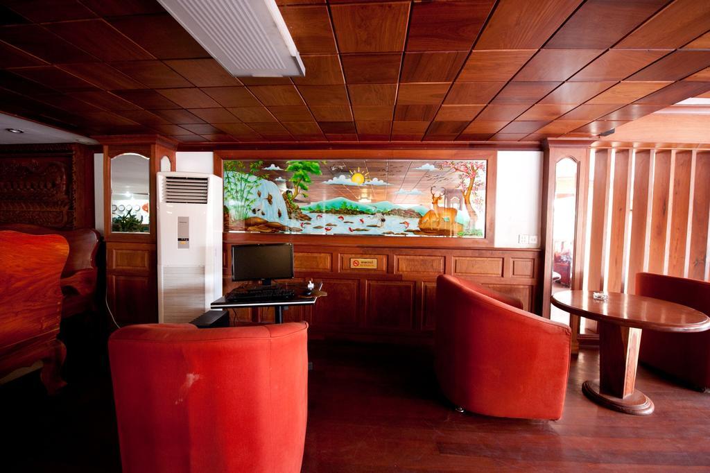 Circuit Hotel & Cafe - Nana Hotel Phnom Penh Eksteriør bilde