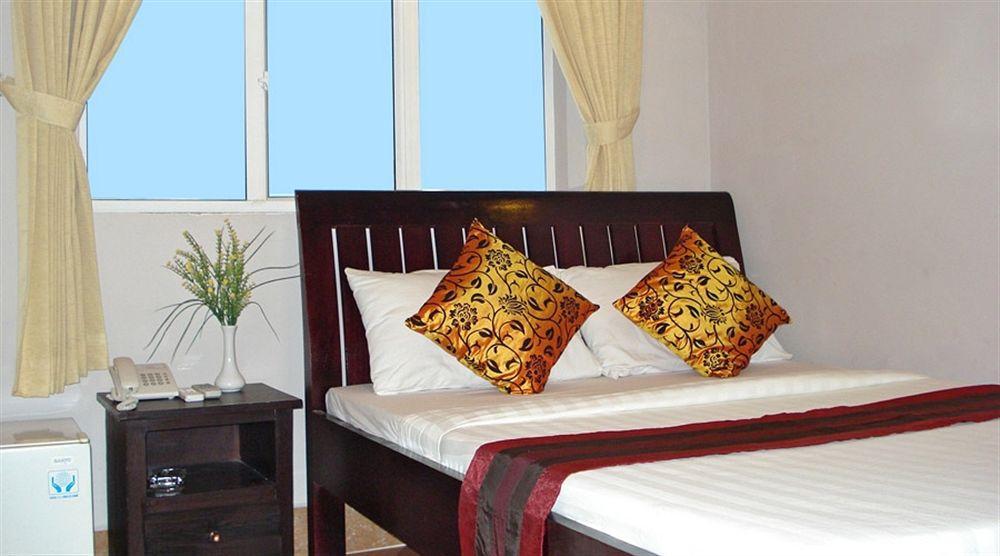 Circuit Hotel & Cafe - Nana Hotel Phnom Penh Eksteriør bilde
