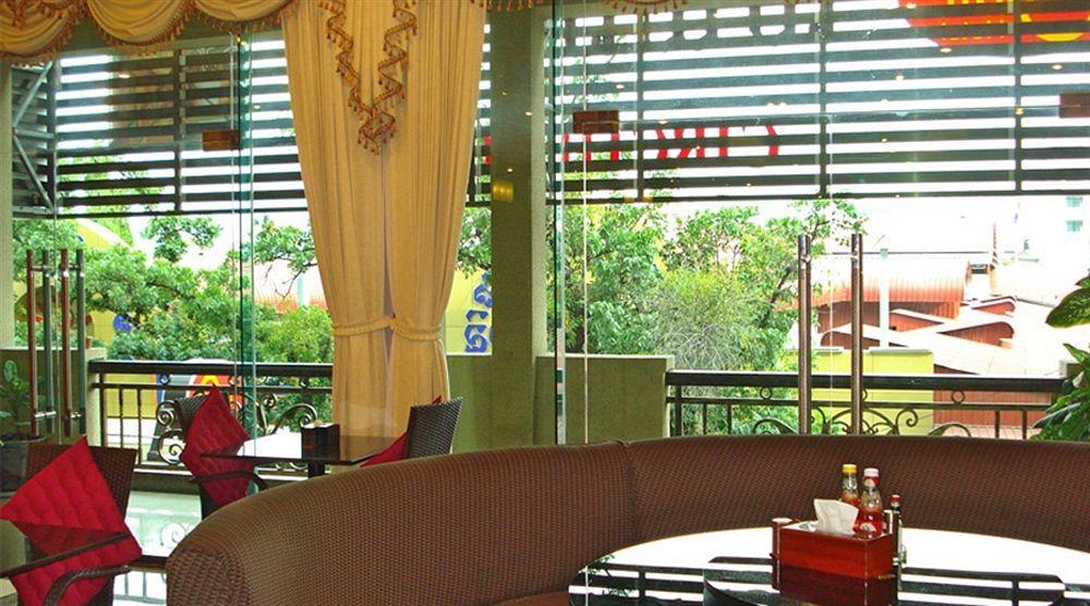 Circuit Hotel & Cafe - Nana Hotel Phnom Penh Eksteriør bilde